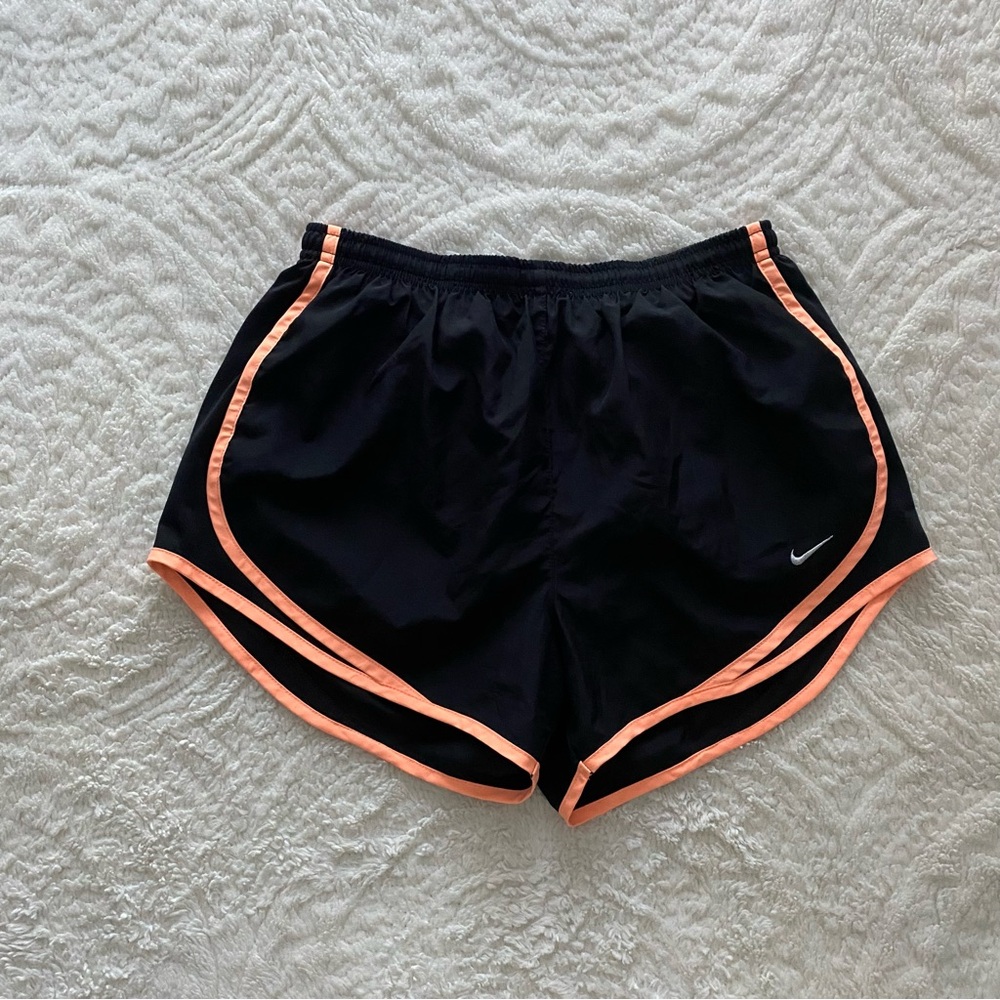 Women’s Nike Tempo Dri-Fit Running Shorts